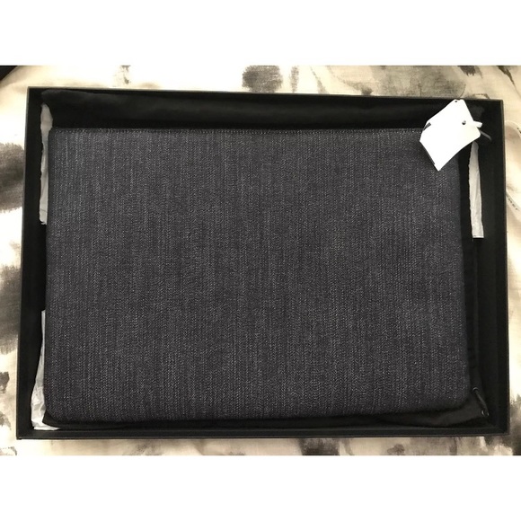 🚫Sold🚫 Chanel Deuville Large Denim O Case - Picture 3 of 5